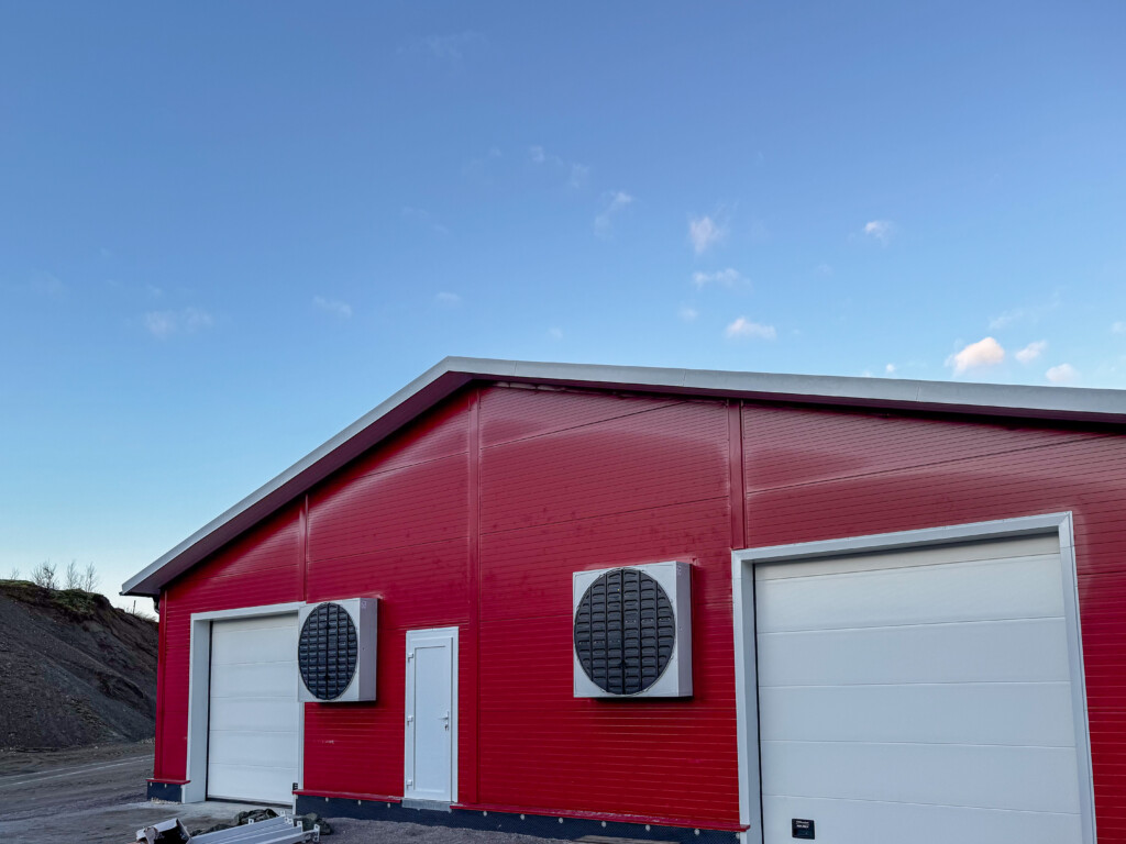 Rugegghus hos Tom Erik Klevmo Saur. Snåsa, desember 2025